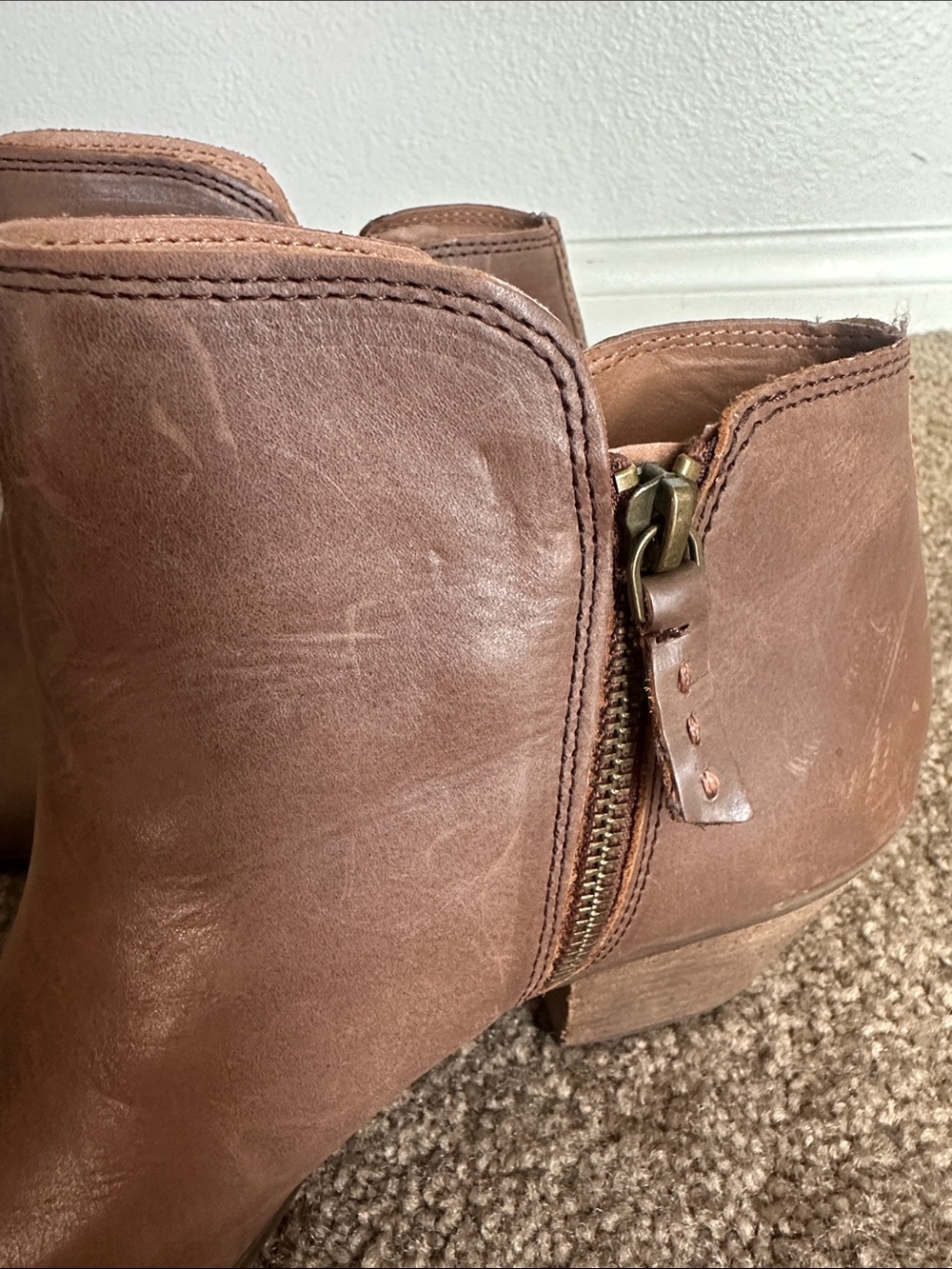 Frye Women’s Brown Judith Ankle Boots Double Zipper SZ 9.5 - Picture 9 of 11
